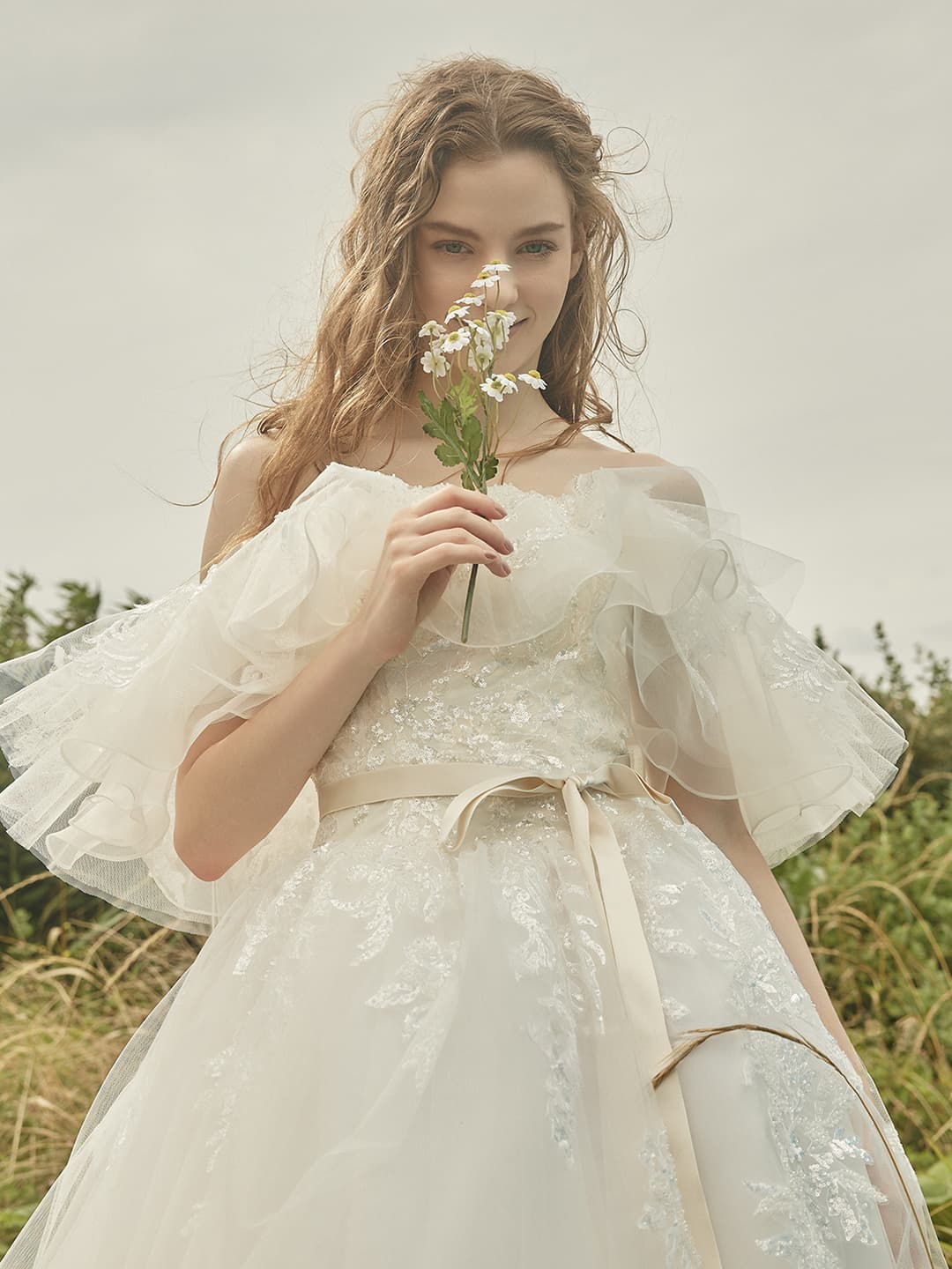 DRESS & BEAUTY